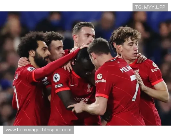 卢卡库前点肘击争顶制造混乱并建功