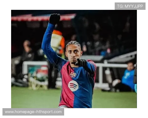 拉菲尼亚边路横敲助攻队友入网